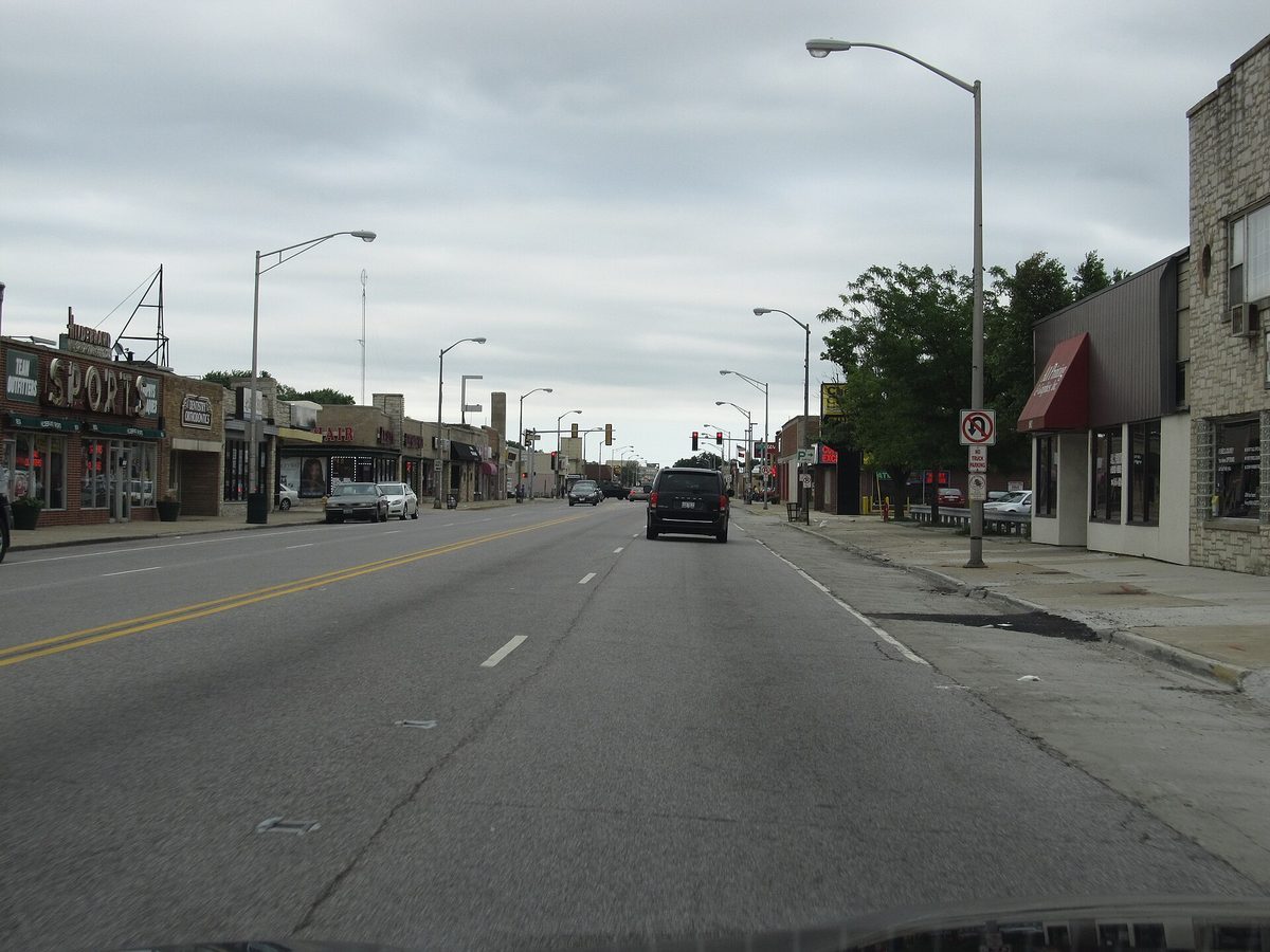 Skyline and aerial view of Broadview, IL - LD Movers moving service area