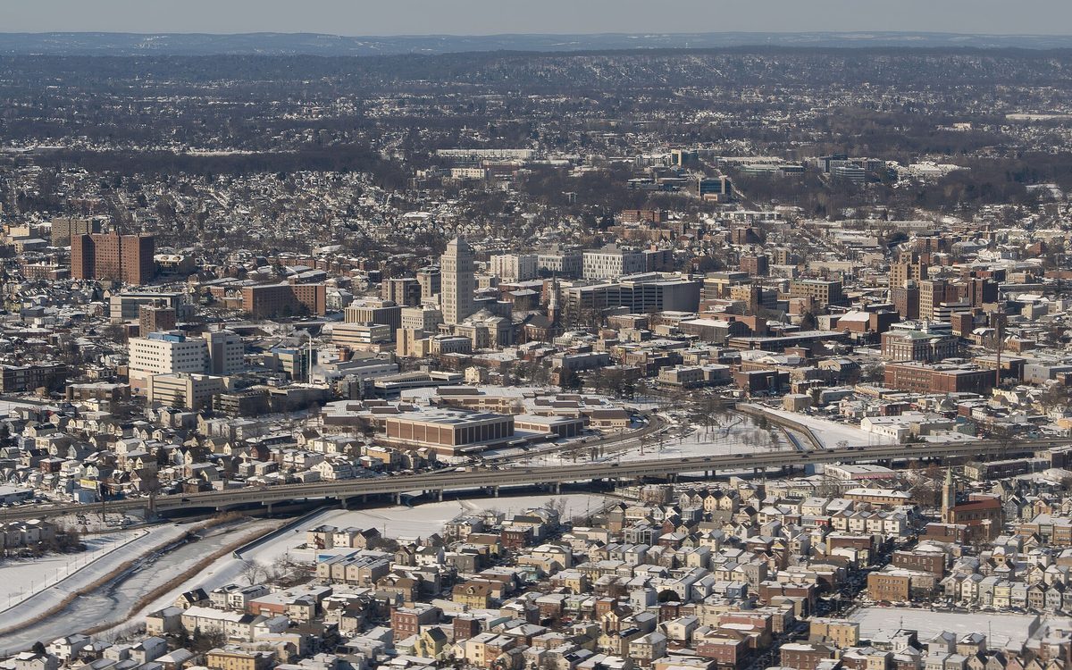 Skyline and aerial view of Elizabeth, NJ - LD Movers moving service area