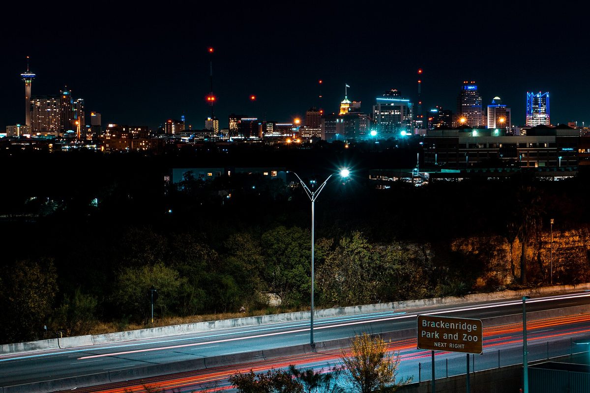 Skyline and aerial view of San Antonio, TX - LD Movers moving service area