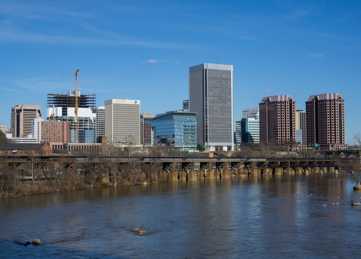 Scenic skyline and landscape view of Virginia - LD Movers moving service area